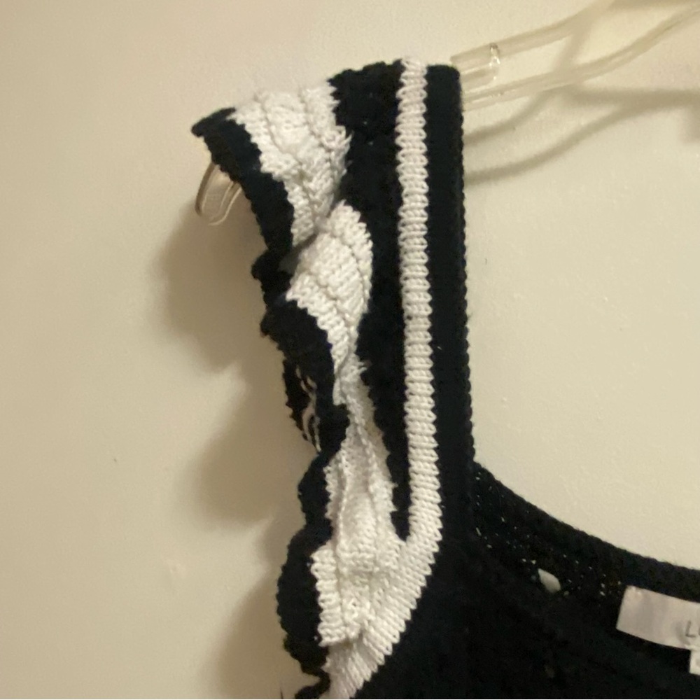 Ann Taylor Loft Womens Crocheted Tank Top XL Black & White Ruffle Sleeve Crochet - Picture 3 of 6